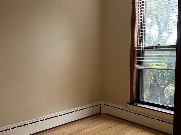 5th image of 2121 N Cleveland Ave #3