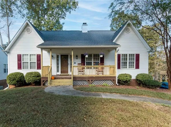 5070 Windsbury Ridge Rd, Clemmons, NC 27012