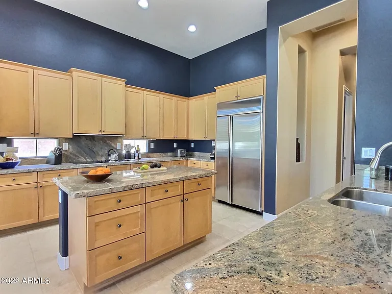 1946 W Eastman Ct — Photo 14