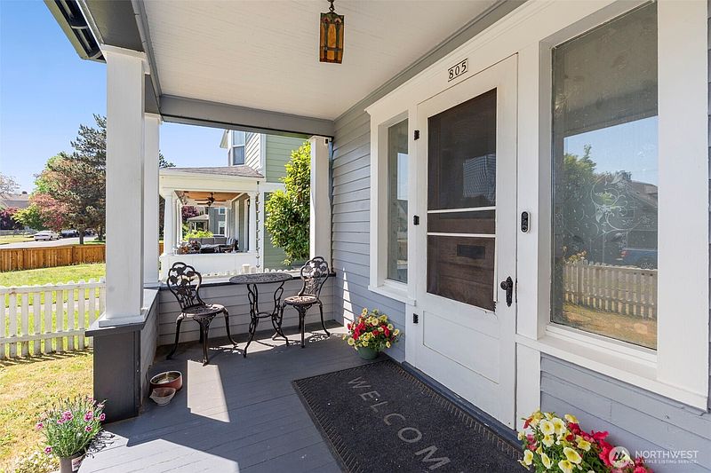 5th image of 805 F Street