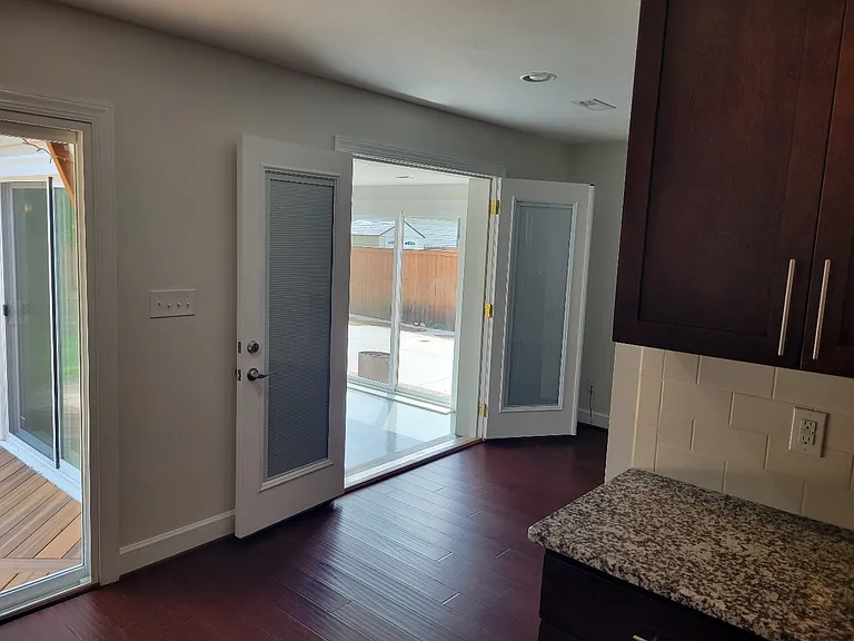 4844 Rosecroft St — Photo 24