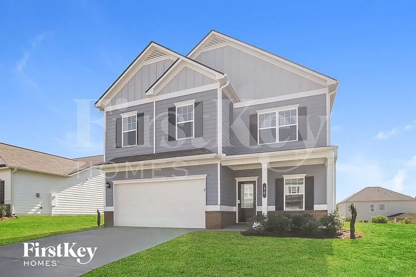 5 bed, 3.0 bath, 2565 sqft, $2,330 — Photo 1