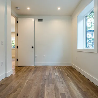 Rented by Nooklyn NYC LLC | media 98