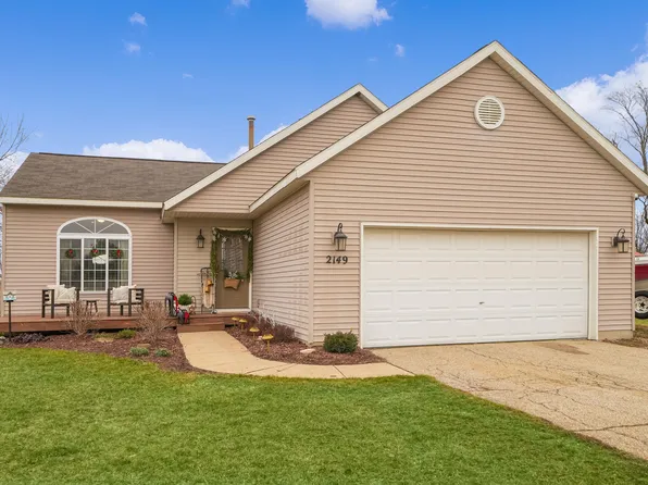 2149 Antler Ct NE, Cedar Springs, MI 49319