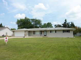 2164 Briar Ln, Burton, MI 48509