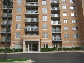 1st image of 6815 N Milwaukee Ave APT 305