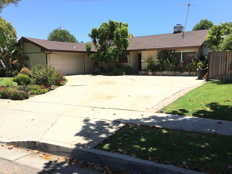 1st image of 2240 Orchid Ave