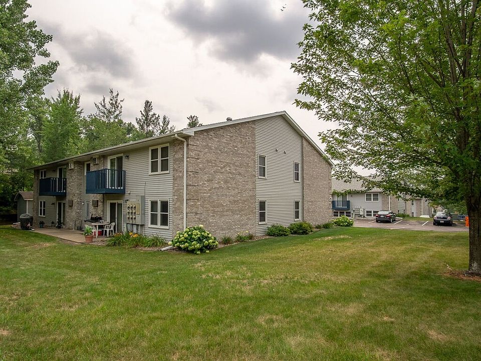 1st image of 919, 927, 1003 Briar Lane #1-24