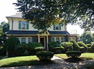 21 Shaw Rd, Brookline, MA 02467