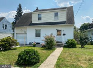 1102 Primos Ave, Secane, PA 19018