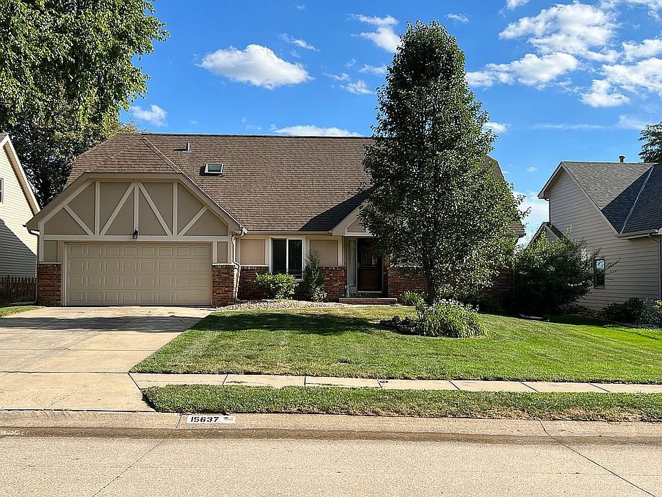 1st image of 15637 Westchester Cir