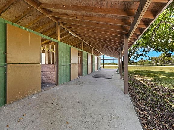 5th image of 16031 Rustic Road