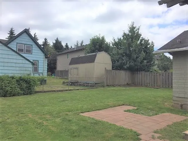 1032 NE Madrona St — Photo 19