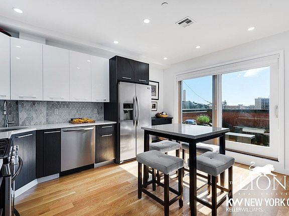 3rd image of 2485 Ocean Ave #7A