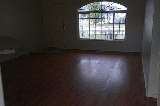 2nd image of 16680 Lancaster Ave