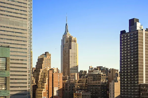 Sold by Nest Seekers International | media 6