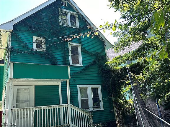 3rd image of 9119 Empire Ave