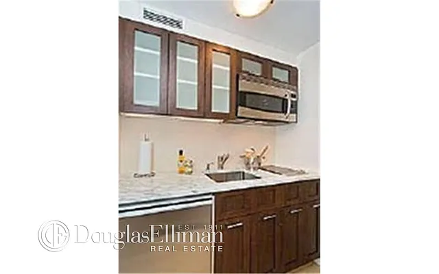 Rented by Douglas Elliman | media 67