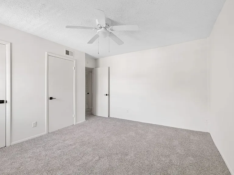 The Riverview — Photo 19