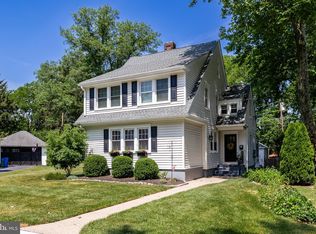 24 Valley View Ter, Moorestown, NJ 08057