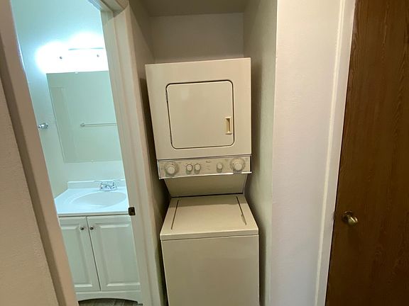 3rd image of 361 N 300 W APT 205