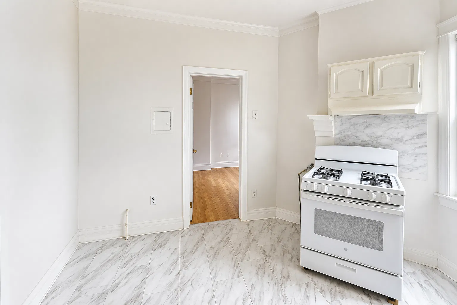 2 bed, $1,700 — Photo 3
