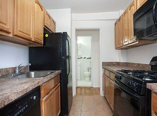 415 Stratford Rd #2D, Brooklyn, NY 11218