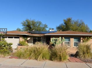 7571 E Dos Mujeres Rd NE, Tucson, AZ 85715