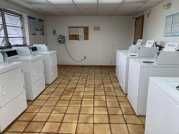 24 hour Laundry Room