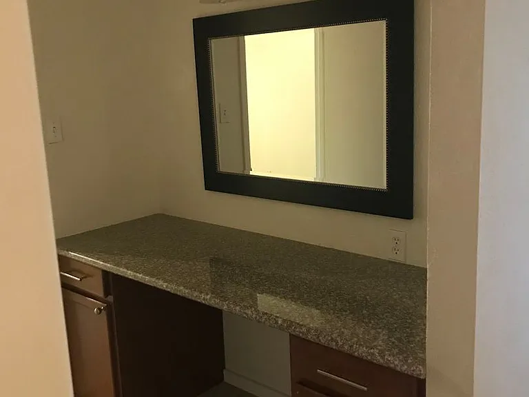 1301 Saint John St #104 — Photo 10