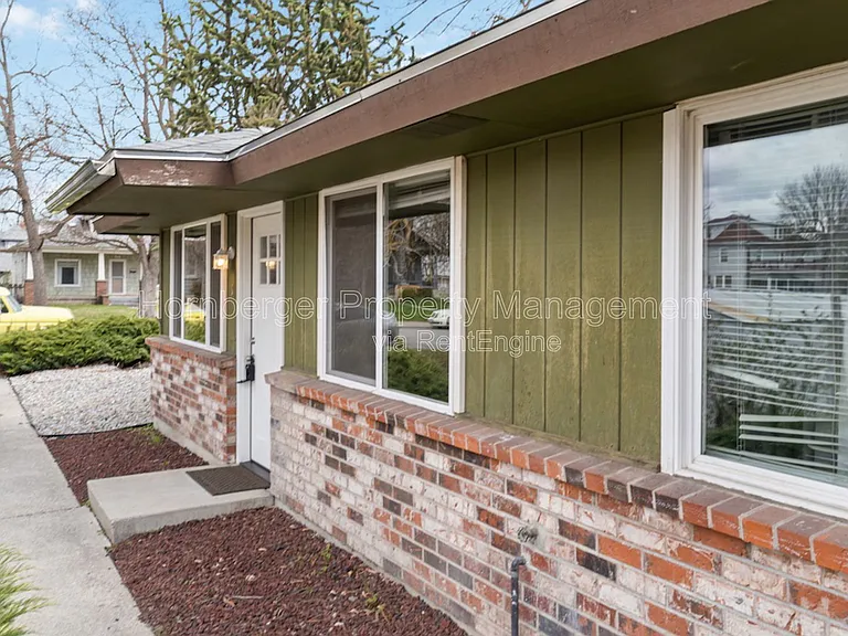 723 W York Ave #1 — Photo 2
