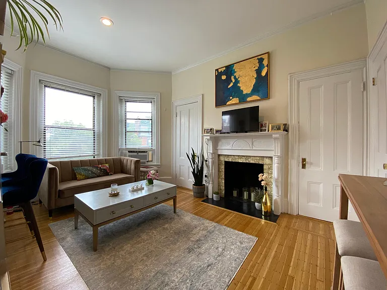364 Marlborough St #5 — Photo 3