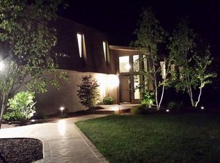 35059 Wayfare Trl, Oconomowoc, WI 53066