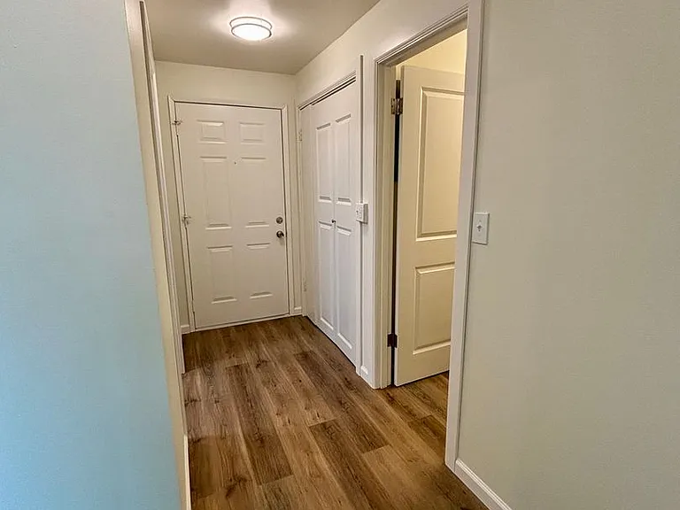 315 5th Ave S — Photo 20