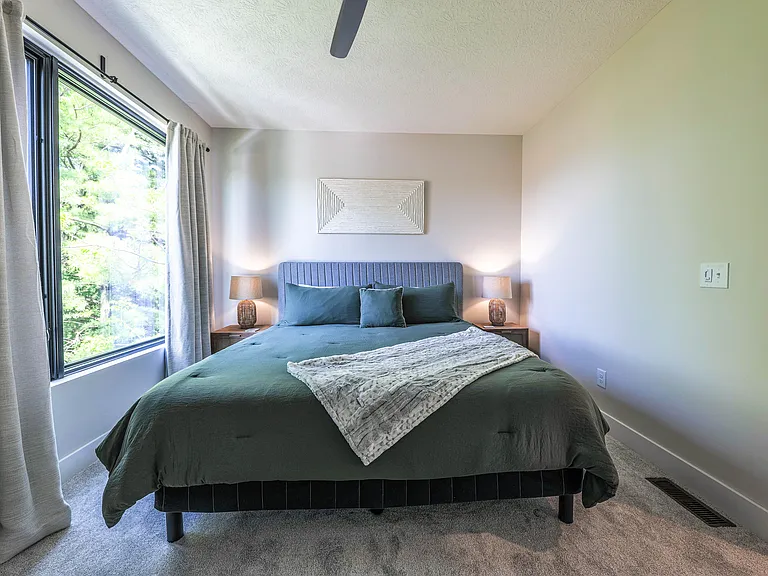 366 Zimpfer St — Photo 37