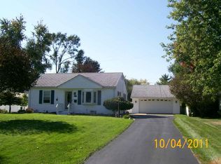 742 Riverside Dr, Battle Creek, MI 49015