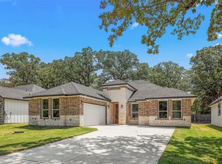 11306 Cedar Dr, Mabank, TX 75156