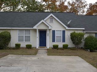 37 Skyway Dr, Warner Robins, GA 31088