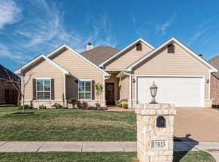 17023 Stone Briar Rd, Woodway, TX 76712