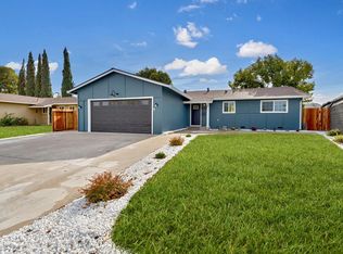 8734 Crucero Dr, Elk Grove, CA 95624