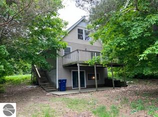 2069 S 29th Rd, Cadillac, MI 49601