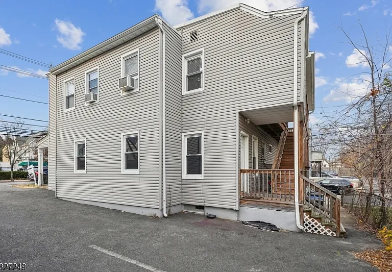 143 Valley Rd #1R — Photo 15