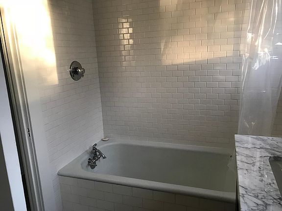 5th image of 1017 Manzanita St