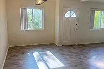 5500 Vesper Ave #4 — Photo 4