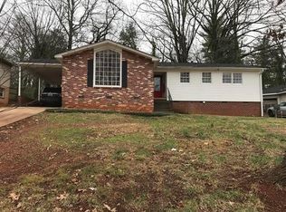 27 Altacrest Dr, Greenville, SC 29605