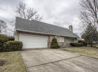 2498 Minerva Lake Rd, Columbus, OH 43231