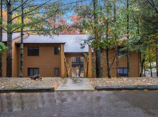 4106 Robin Hood Ln, Traverse City, MI 49686