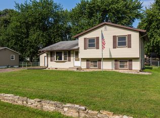 830 Belle St, Waterloo, IA 50702