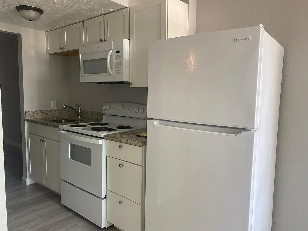 403 14th Avenue South - Apt 107 — Photo 3