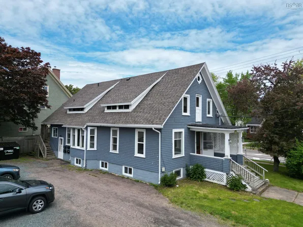 104 Lorne St, Truro, NS B2N 3K5